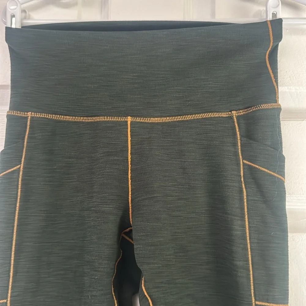 Prana Forest Green Leggings Pockets Medium soft Gold Threading - Picture 3 of 9